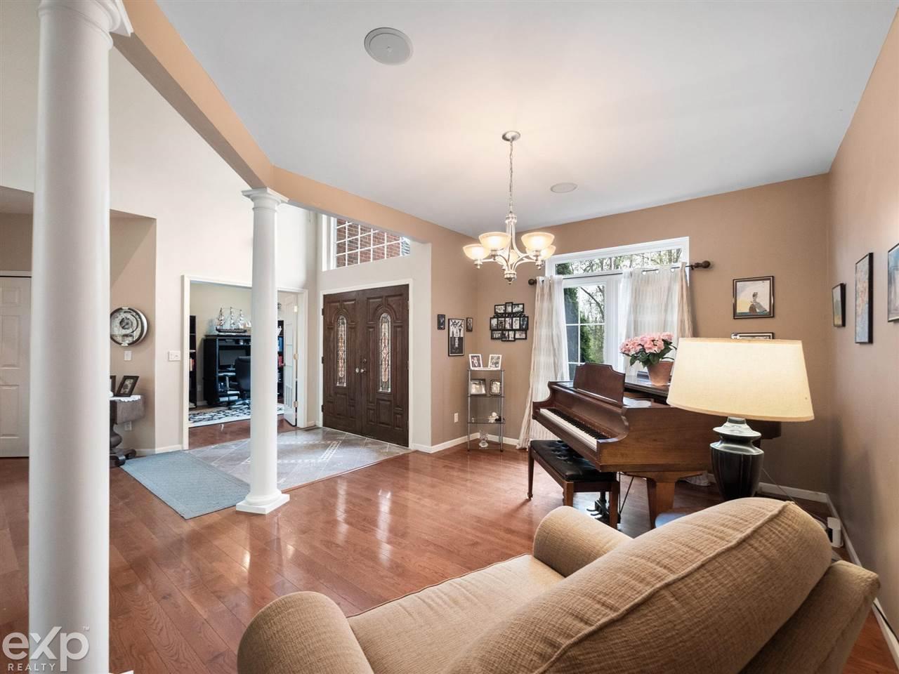 6020 North Rochester Road Rochester, MI 48306 - Photo 28 of 74 50075031-30.JPG