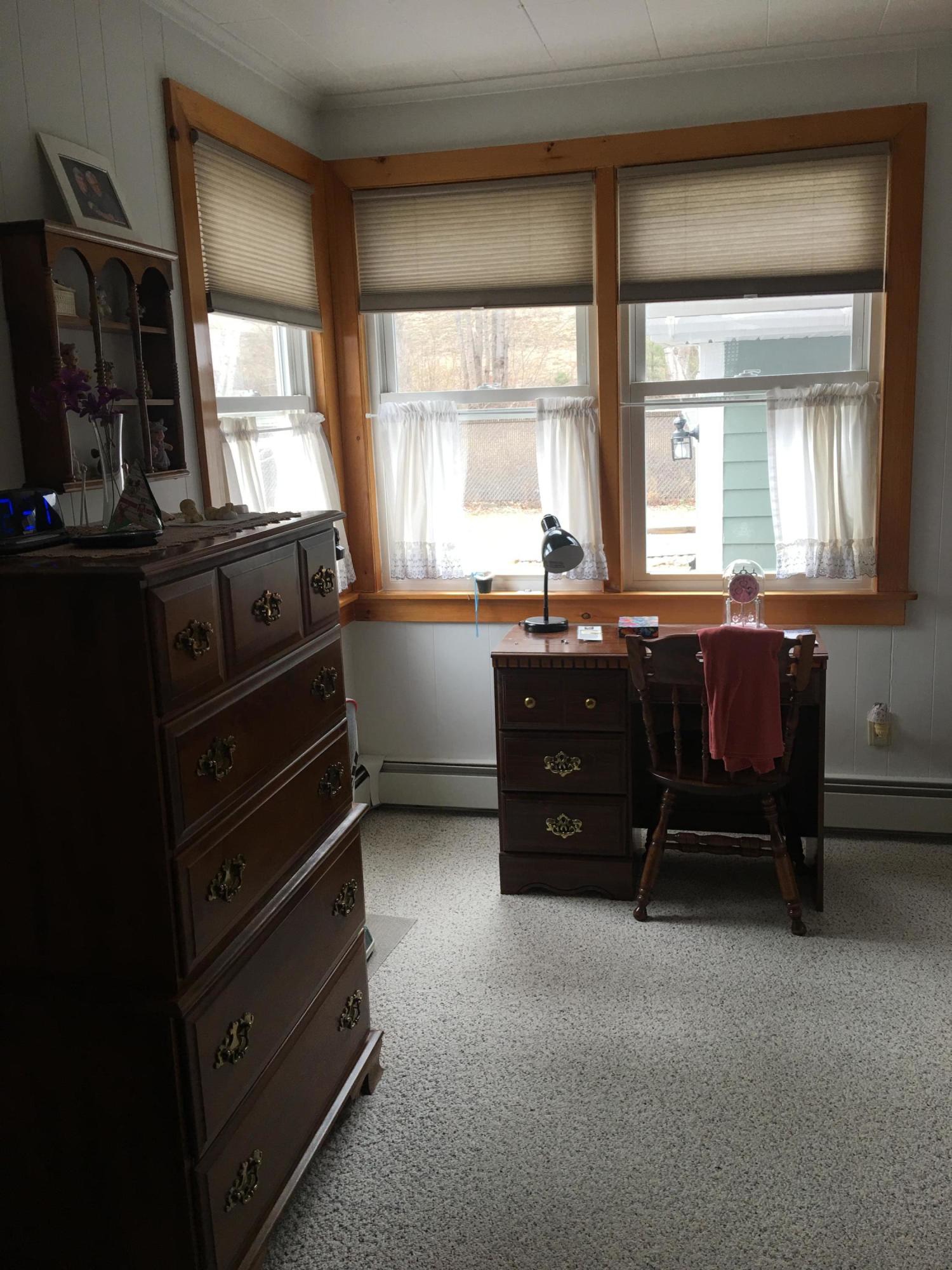 115 Prospect Street Millinocket, ME 04462 - Photo 4 of 17 04A7DE6B-86D4-4EC5-962B-60BE53B862E5