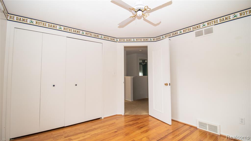 18717 Levan Road Livonia, MI 48152 - Photo 21 of 38