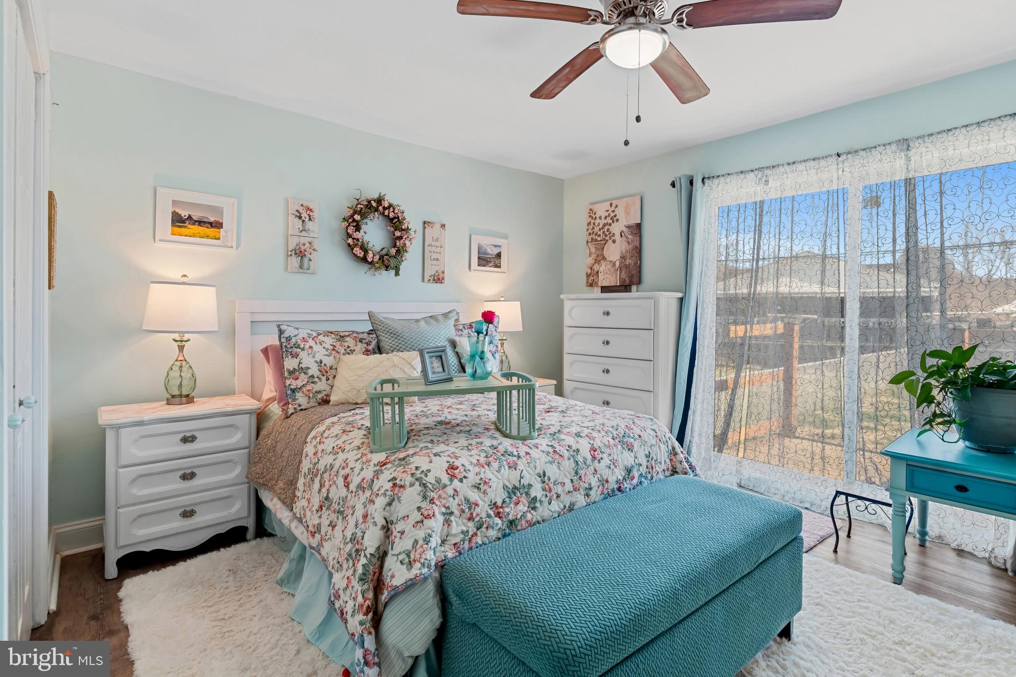 2409 Woodridge Road Baltimore, MD 21219 - Photo 6 of 34