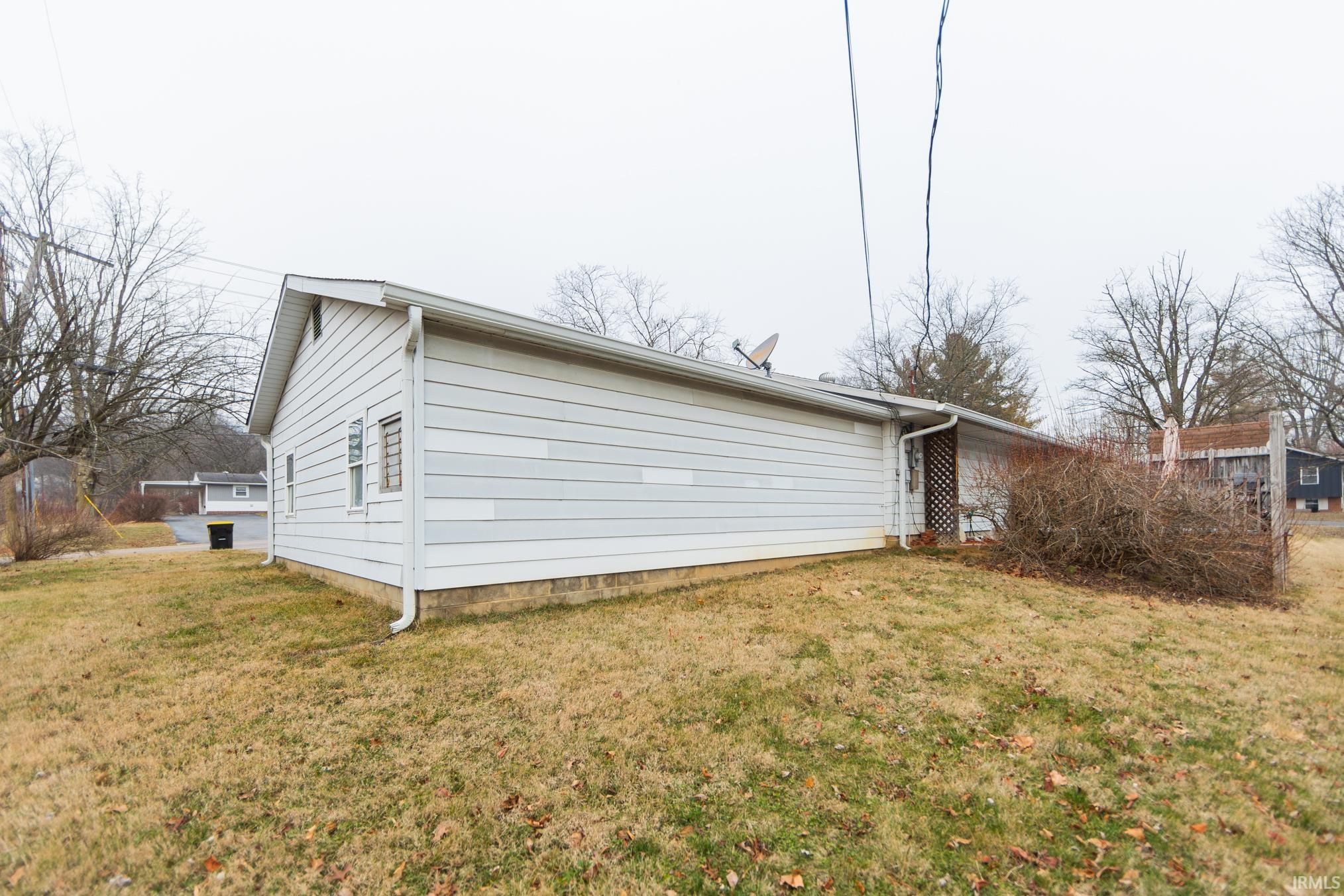 2901 South Leonard Springs Road Bloomington, IN 47403 - Photo 8 of 26 Gallery Image 8