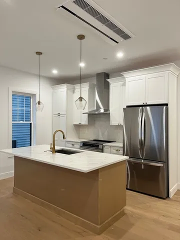 $3,600 | 10 Rockland Street, Unit 2, Boston, MA 02119