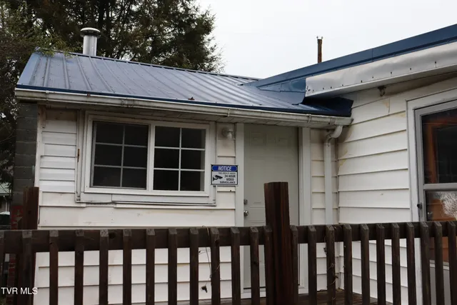 $99,900 | 6250 Josephine Road, Norton, VA 24273