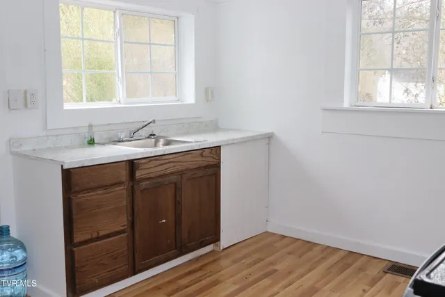 $99,900 | 6250 Josephine Road, Norton, VA 24273