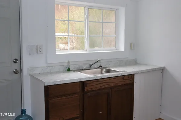 $89,900 | 6250 Josephine Road, Norton, VA 24273