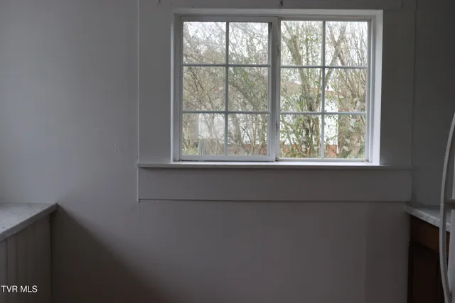 $99,900 | 6250 Josephine Road, Norton, VA 24273