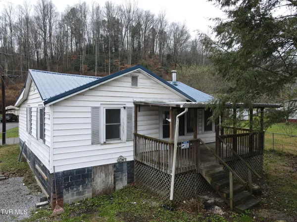 $89,900 | 6250 Josephine Road, Norton, VA 24273