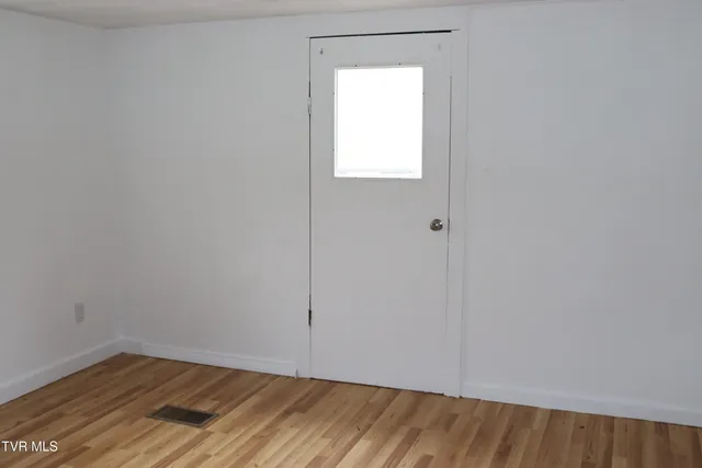 $99,900 | 6250 Josephine Road, Norton, VA 24273