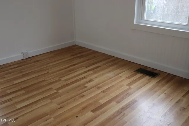 $99,900 | 6250 Josephine Road, Norton, VA 24273