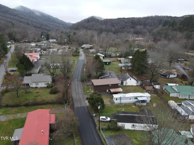 $99,900 | 6250 Josephine Road, Norton, VA 24273