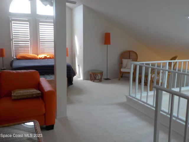 a view of livingroom with furniture