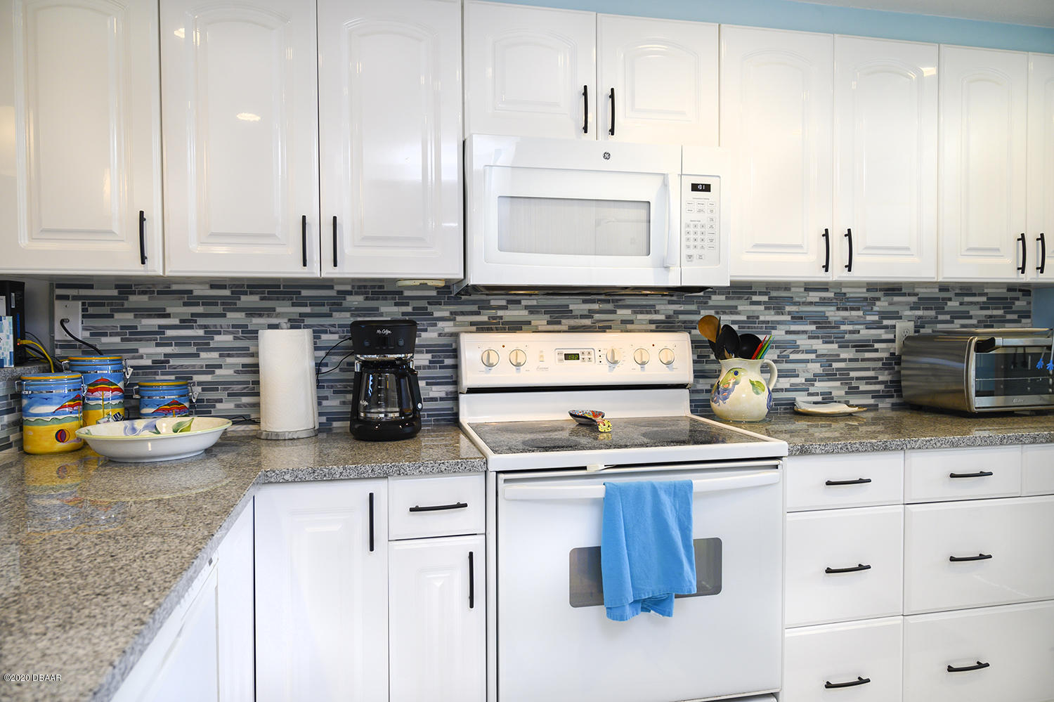30 Inlet Harbor Road, Unit 603 Ponce Inlet, FL 32127 - Photo 9 of 35 Kitchen