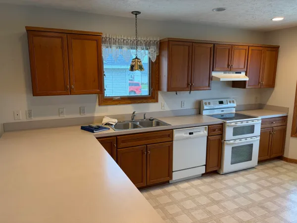 $355,000 | 51 Newcastle Drive, Zeeland, MI 49464