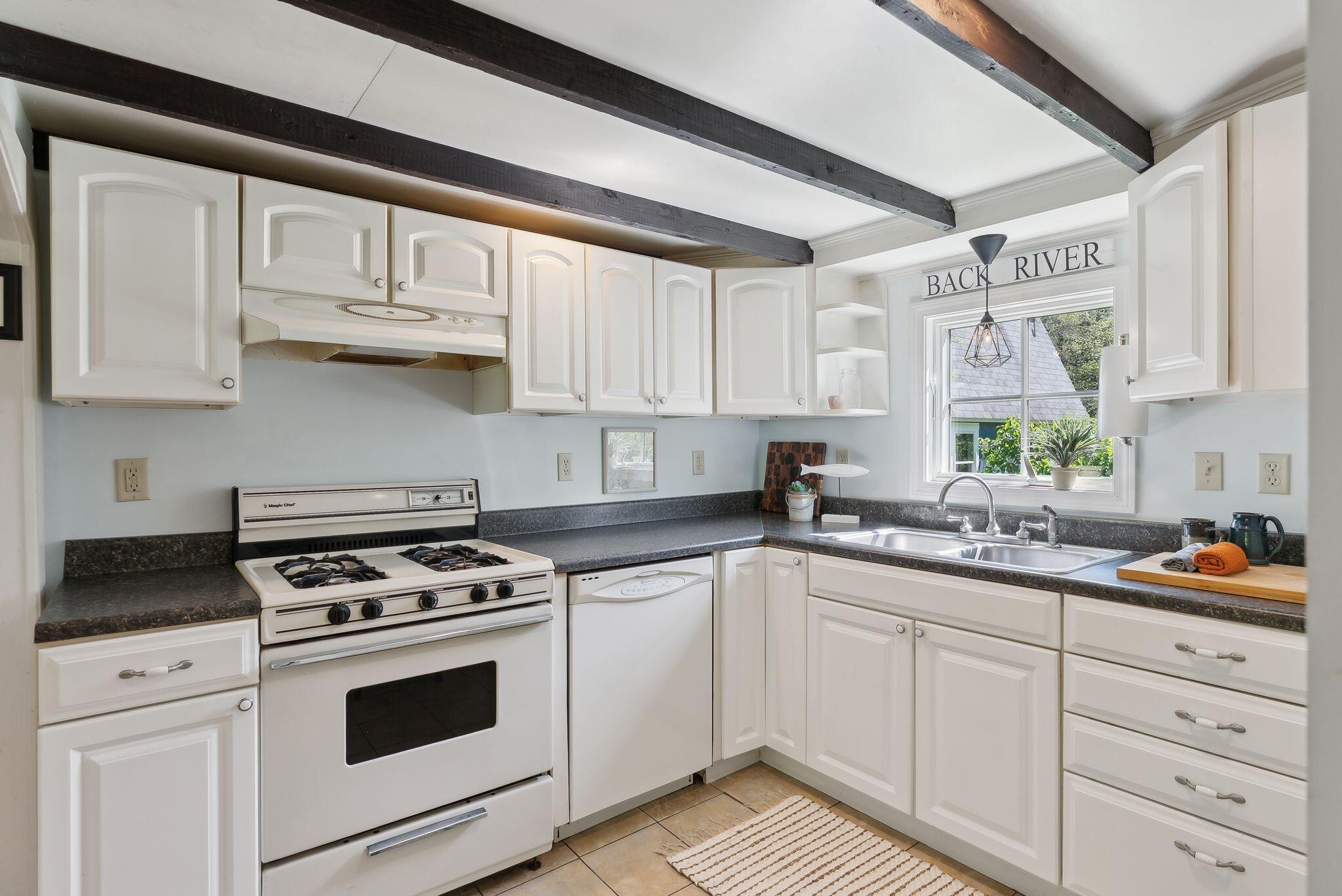 592 Old Stage Road Arrowsic, ME 04530 - Photo 10 of 45 38_DSC06770