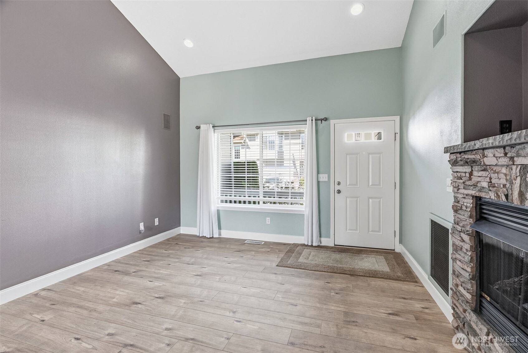 722 Northwest Meadow Ridge Lane Camas, WA 98607 - Photo 5 of 34