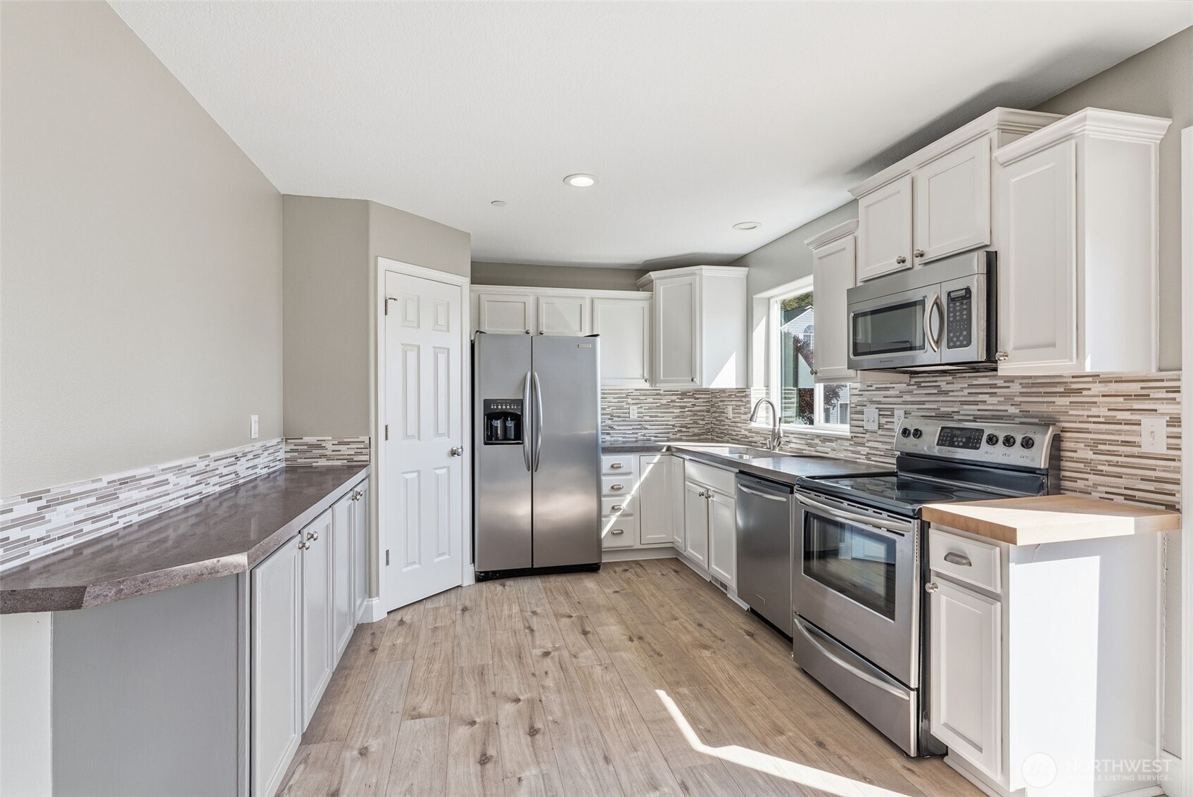 722 Northwest Meadow Ridge Lane Camas, WA 98607 - Photo 10 of 34