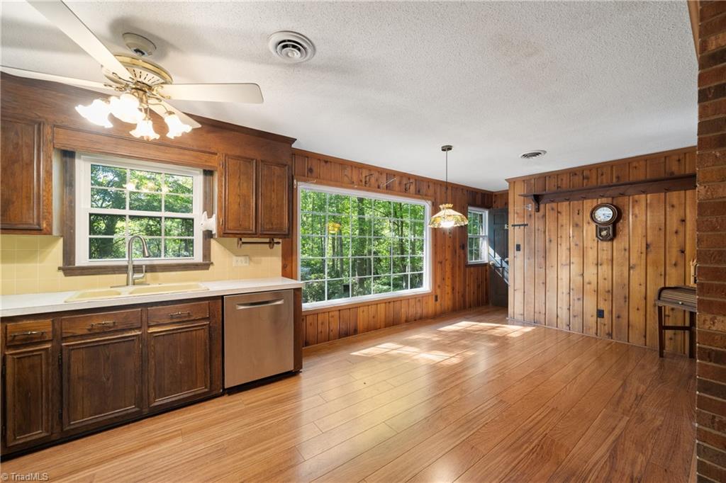 6700 Skylark Road Pfafftown, NC 27040 - Photo 12 of 43 Gallery Image 12