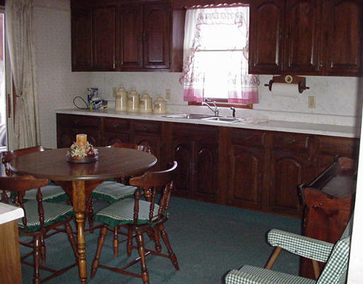 127 Chase Road Lunenburg, MA 01462 - Photo 3 of 6