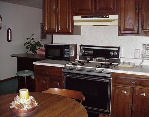 127 Chase Road Lunenburg, MA 01462 - Photo 5 of 6