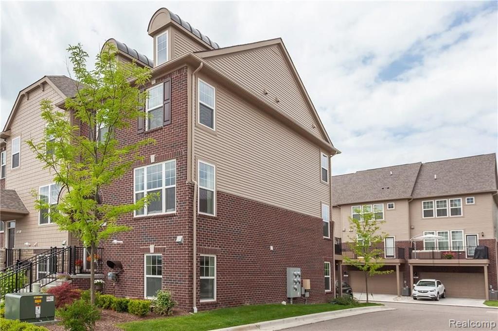 2617 Helmsdale Circle, Unit 62 Rochester Hills, MI 48307 - Photo 32 of 32