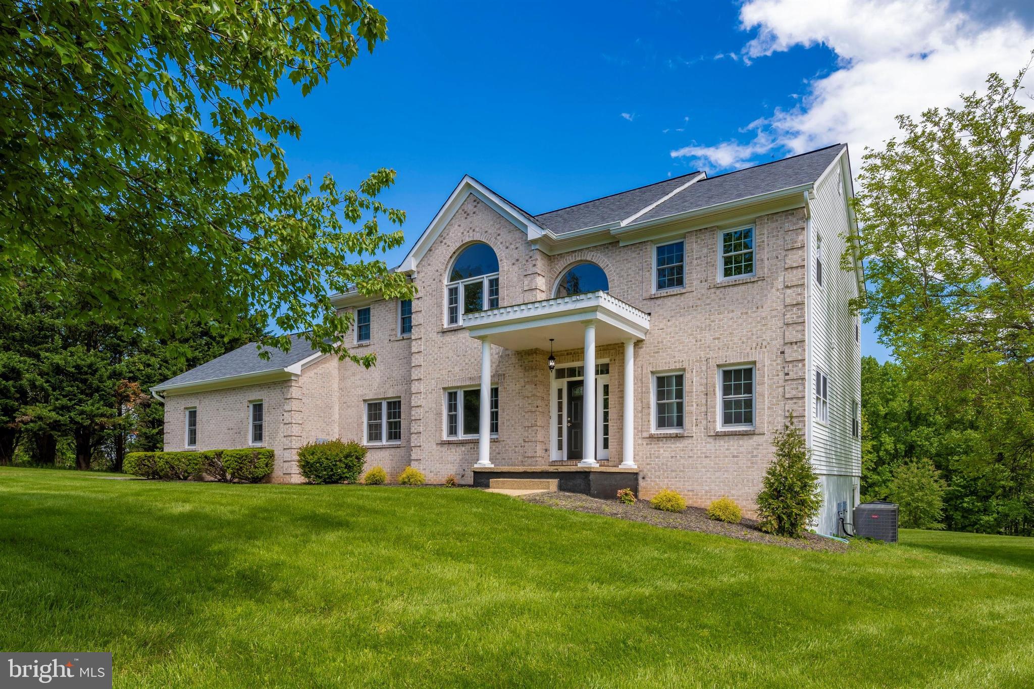 23707 Woodfield Road Gaithersburg, MD 20882 - Photo 3 of 44 Gallery Image 3