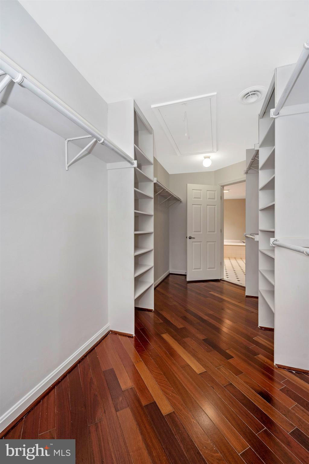 23707 Woodfield Road Gaithersburg, MD 20882 - Photo 21 of 44 Gallery Image 21