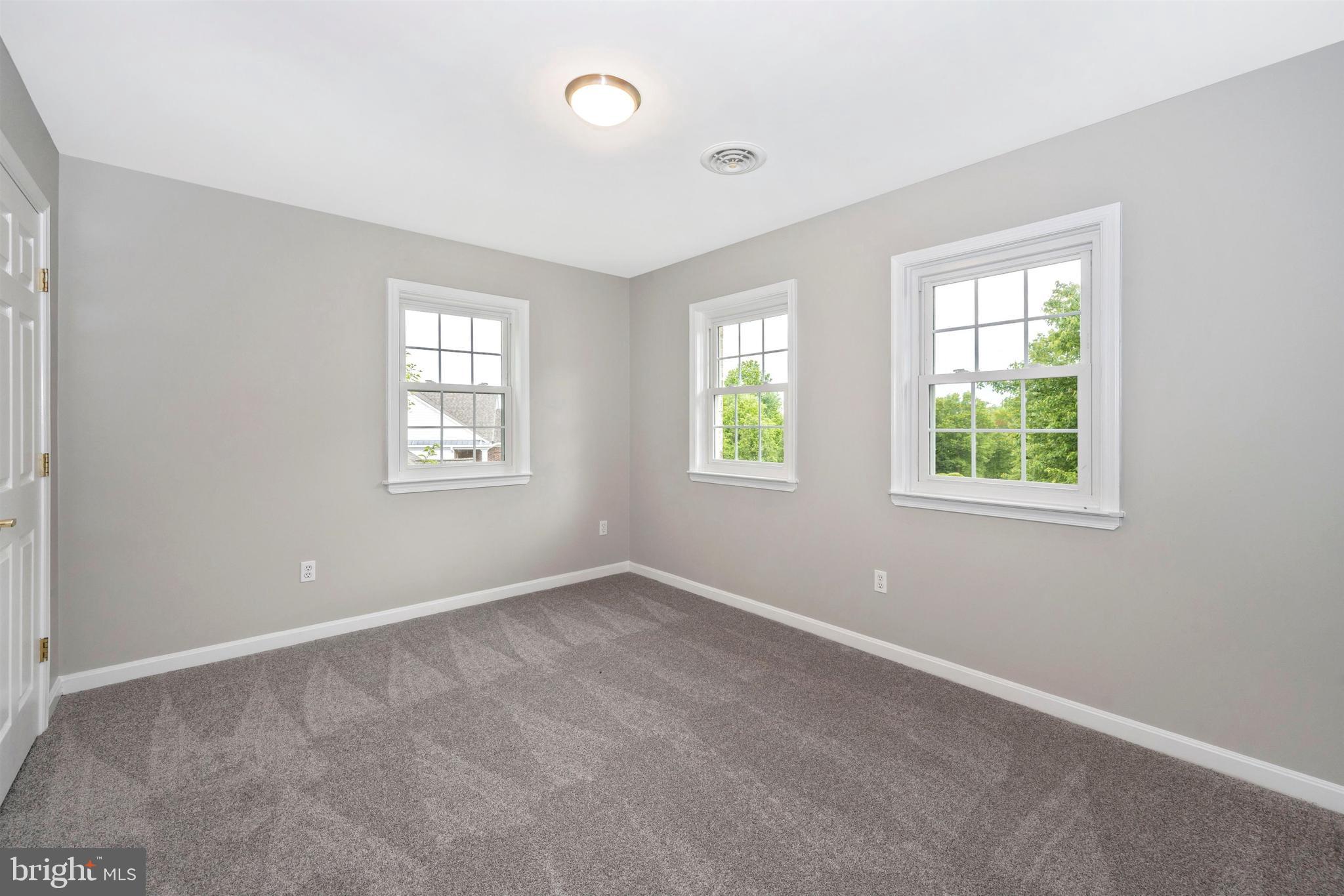 23707 Woodfield Road Gaithersburg, MD 20882 - Photo 23 of 44 Gallery Image 23