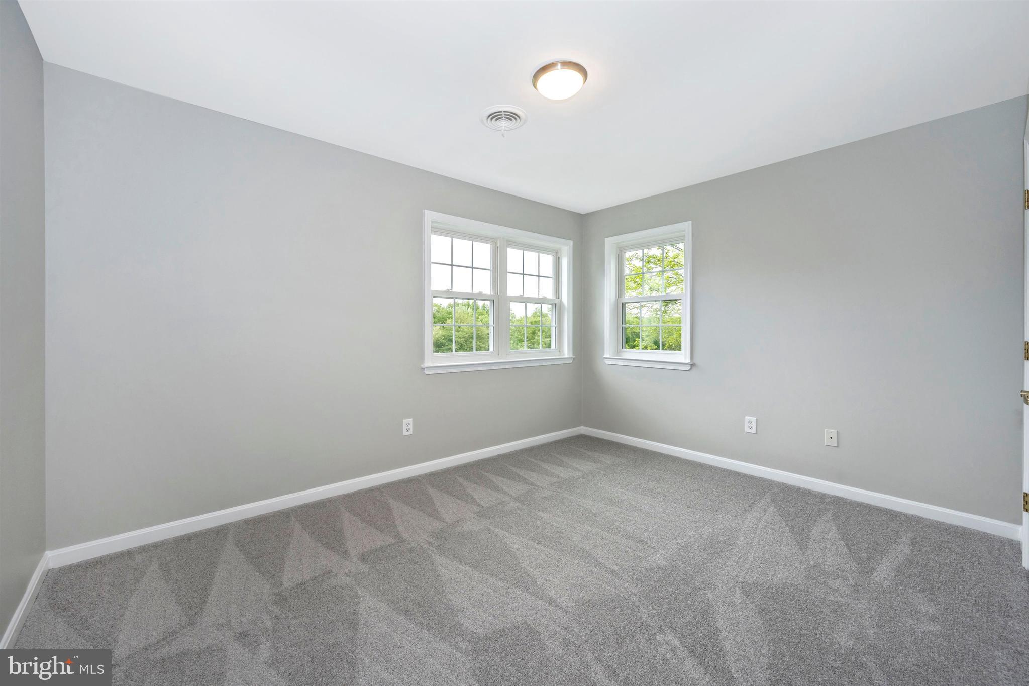 23707 Woodfield Road Gaithersburg, MD 20882 - Photo 25 of 44 Gallery Image 25