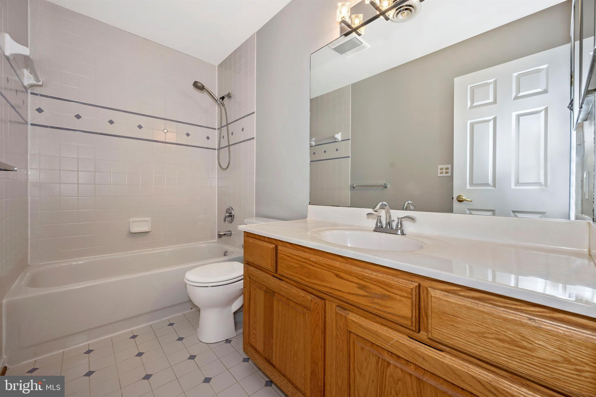 23707 Woodfield Road Gaithersburg, MD 20882 - Photo 26 of 44 Gallery Image 26