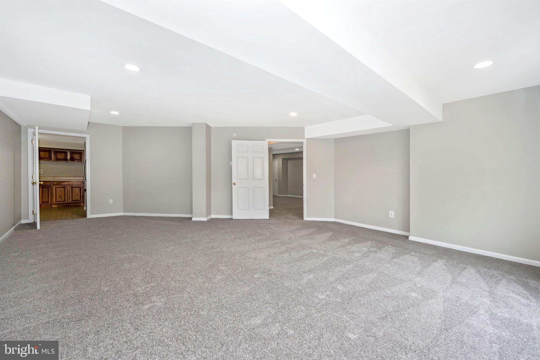 23707 Woodfield Road Gaithersburg, MD 20882 - Photo 30 of 44 Gallery Image 30