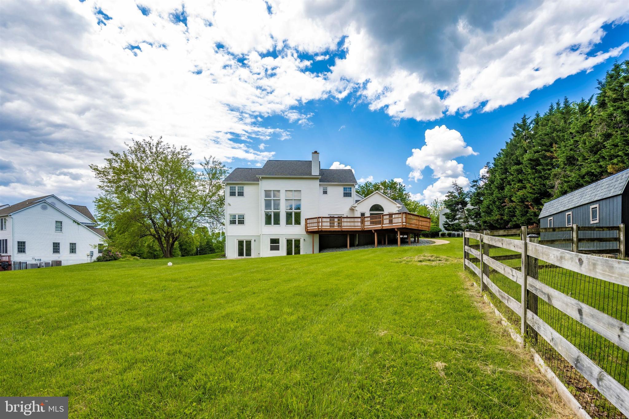 23707 Woodfield Road Gaithersburg, MD 20882 - Photo 36 of 44 Gallery Image 36