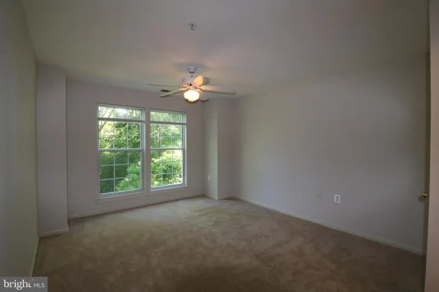$2,300 | 12000 Amber Ridge Circle, Unit A102, Germantown, MD 20876