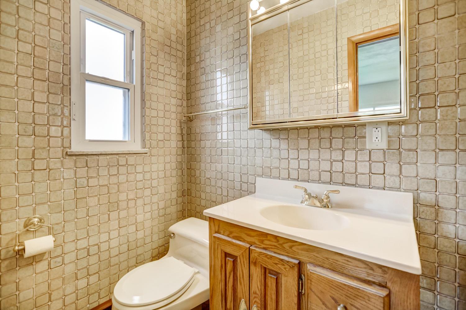 1360 Koebel Road Columbus, OH 43207 - Photo 16 of 29