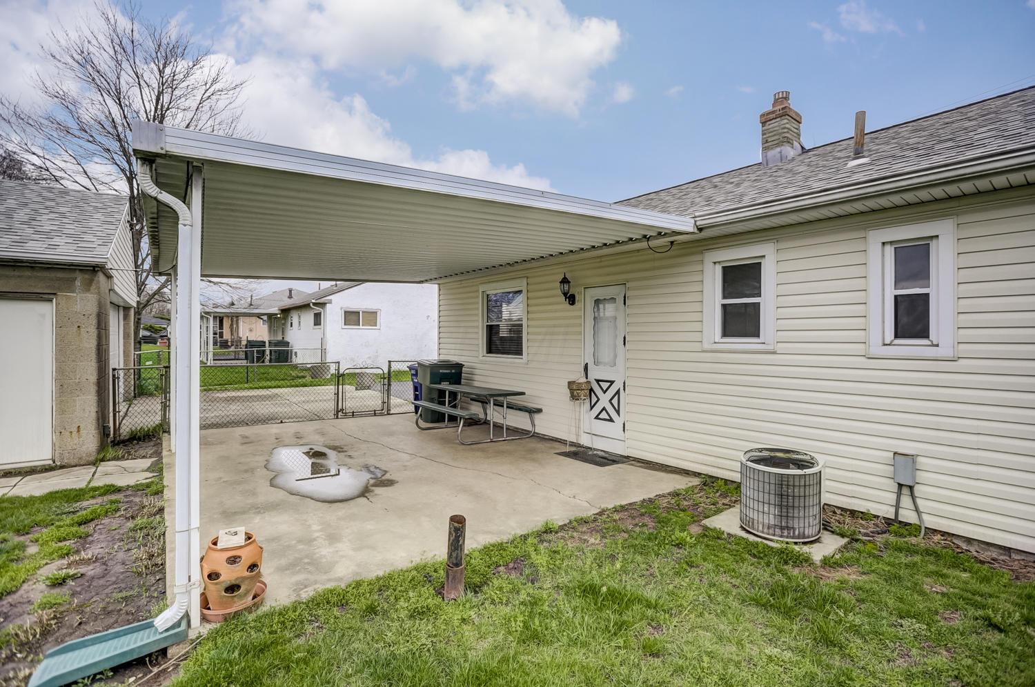 1360 Koebel Road Columbus, OH 43207 - Photo 26 of 29