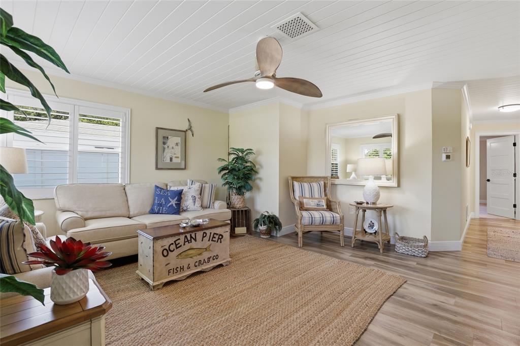 707 Beverly Road Venice, FL 34293 - Photo 2 of 59