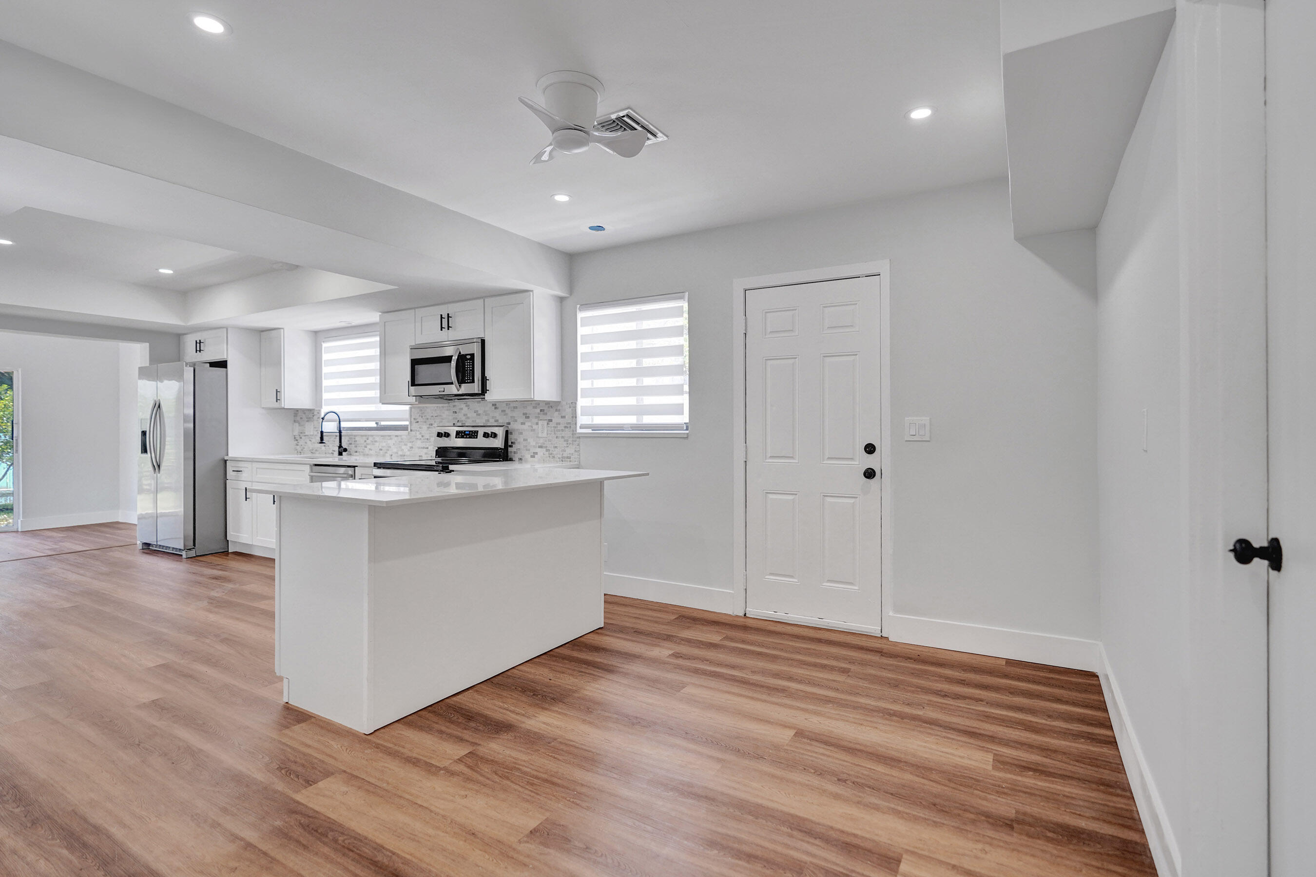 450 Northwest 15th Street Boca Raton, FL 33432 - Photo 11 of 33 Kitchen