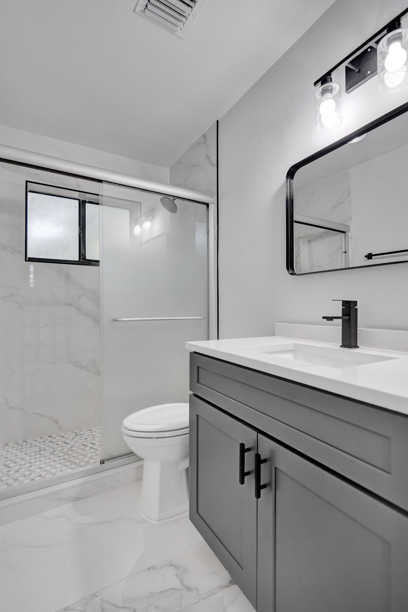 450 Northwest 15th Street Boca Raton, FL 33432 - Photo 26 of 33 Secondary Bathroom