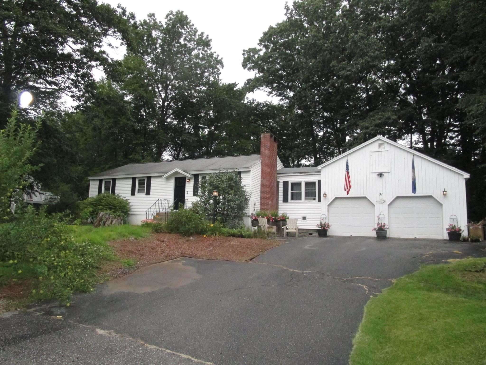 31 Peter Road Merrimack, NH 03054 - Photo 2 of 23