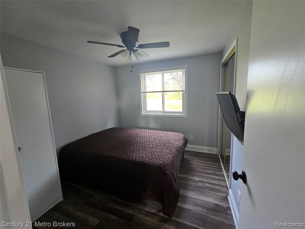 12184 Hill Road Memphis, MI 48041 - Photo 9 of 15