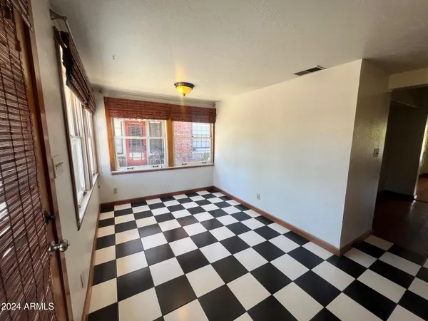 $1,300 | 902 East Palm Lane, Unit A, Phoenix, AZ 85006