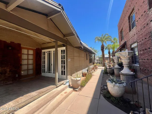 $1,300 | 902 East Palm Lane, Unit A, Phoenix, AZ 85006