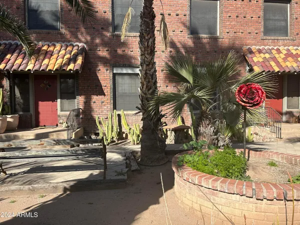 $1,300 | 902 East Palm Lane, Unit A, Phoenix, AZ 85006