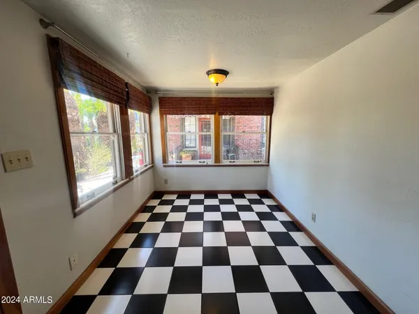 $1,300 | 902 East Palm Lane, Unit A, Phoenix, AZ 85006