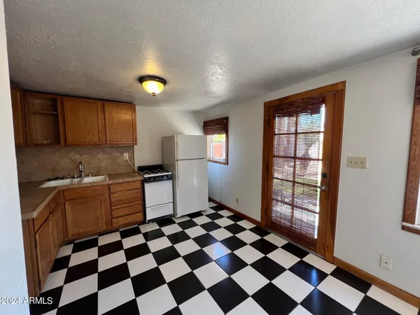 $1,300 | 902 East Palm Lane, Unit A, Phoenix, AZ 85006