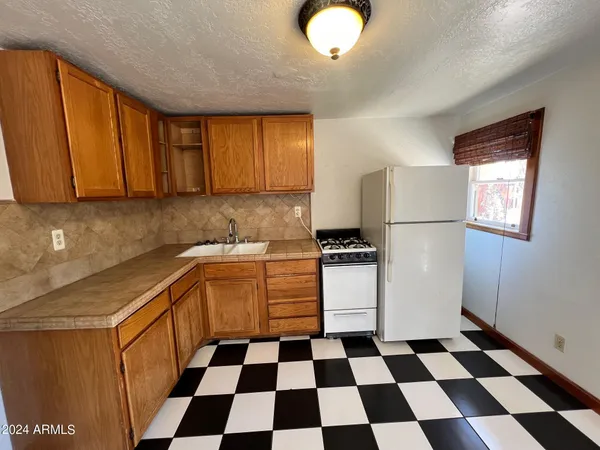 $1,300 | 902 East Palm Lane, Unit A, Phoenix, AZ 85006