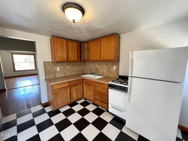 $1,300 | 902 East Palm Lane, Unit A, Phoenix, AZ 85006