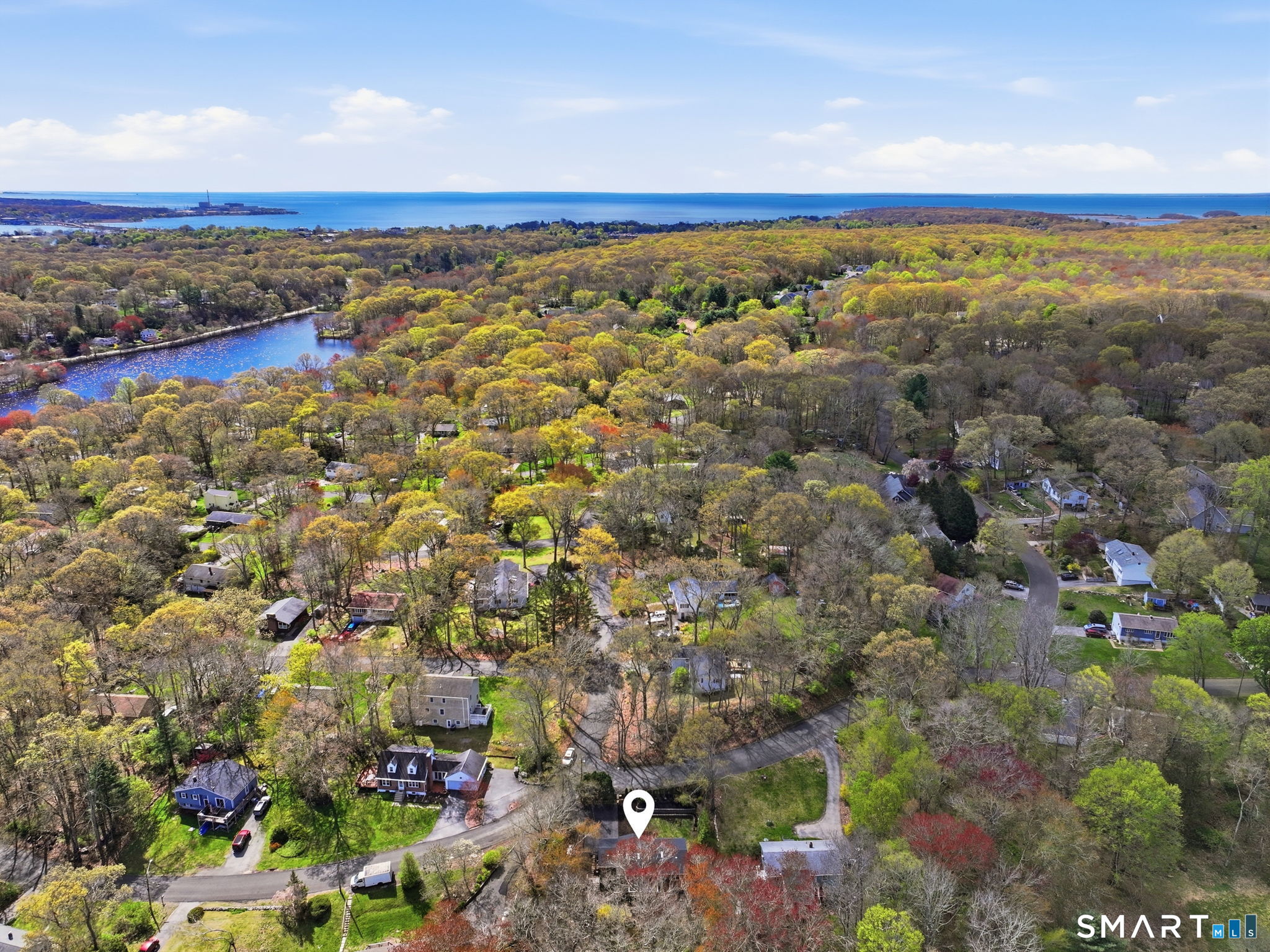 16 Beverly Road East Lyme, CT 06357 - Photo 9 of 40