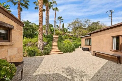 $4,695,000 | 27409 Pacific Coast Highway, Malibu, CA 90265