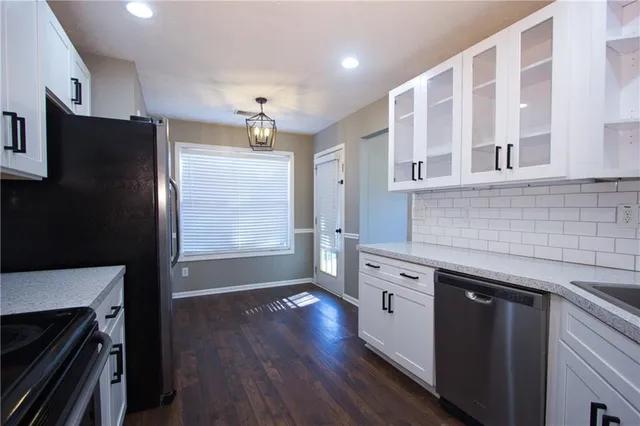 $2,400 | 413 Vista Way, Loganville, GA 30052