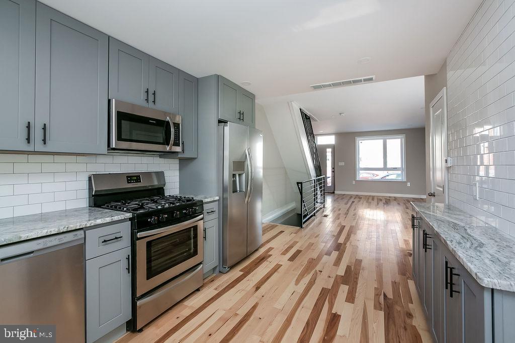142 West Ritner Street Philadelphia, PA 19148 - Photo 8 of 25 Gallery Image 8